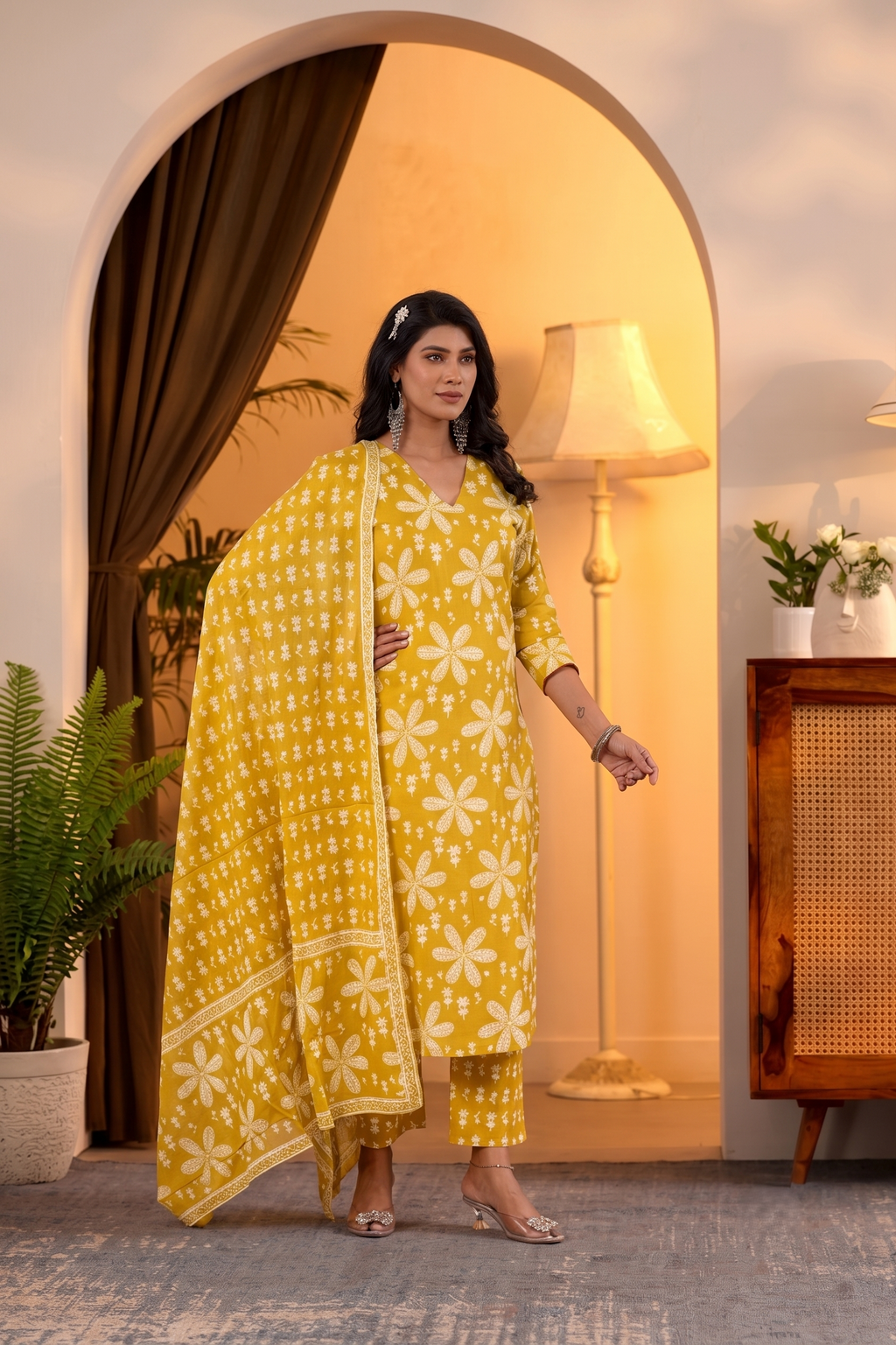 Sitara Kurti, Pant & Dupatta