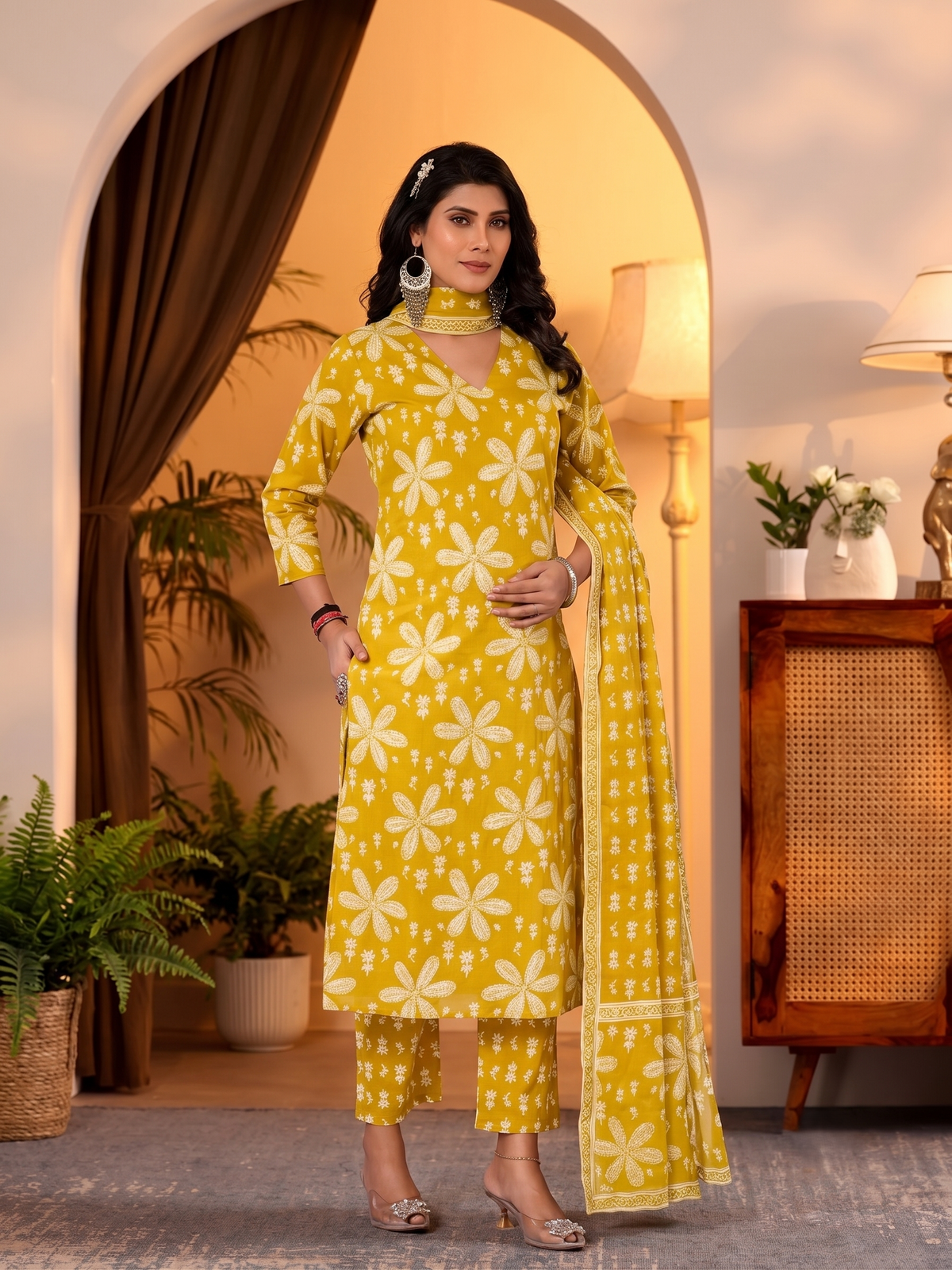 Sitara Kurti, Pant & Dupatta