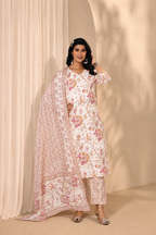 Ira Kurti, Pant & Dupatta
