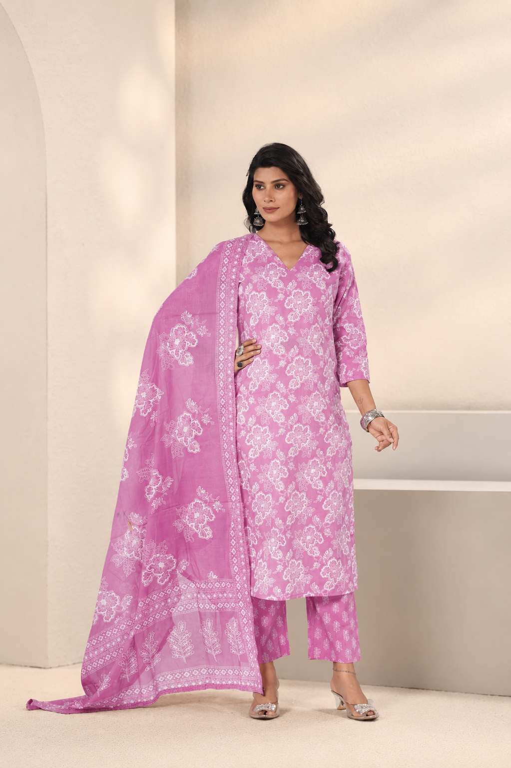 Sara Kurti, Pant & Dupatta