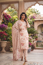 Ira Kurti, Pant & Dupatta